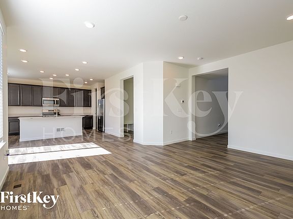 4th image of 10994 Uvalda St