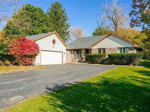 316 Jefferson Ave, Fairport, NY 14450