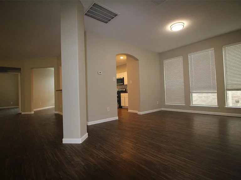 16730 Town Glade Dr — Photo 5