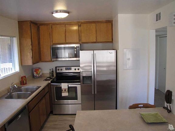 3rd image of 327 Chestnut Hill Ct APT 36