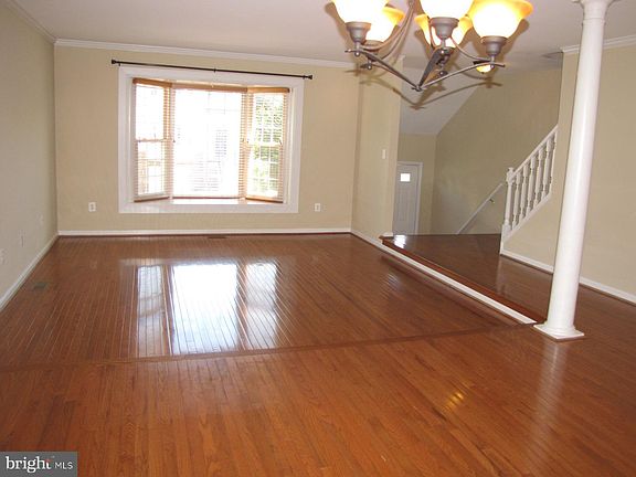 3rd image of 6853 Kerrywood Cir