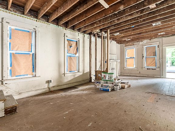 3rd image of 658 Kimball Pl #60