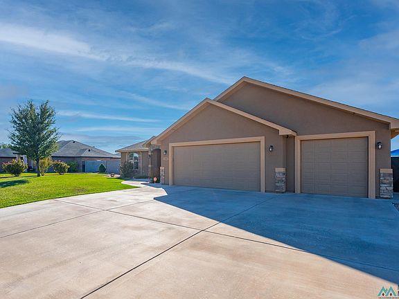 3rd image of 1202 Le Ann Dr