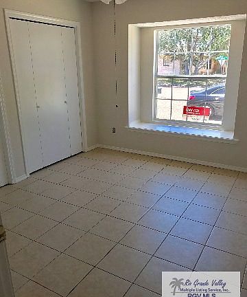 5th image of 2625 Hunter Dr