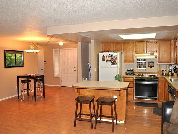 4th image of 4349 SE Mason Hill Dr
