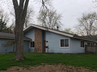 5892 Chatsworth Ct, Hanover Park, IL 60133