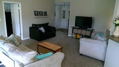 5th image of 219 Arbor Dr