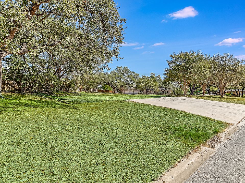 521 Canterbury Hill St, Terrell Hills, TX 78209 Zillow