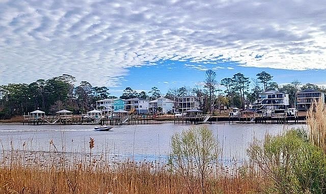1st image of 2777 Long Bay Dr SE
