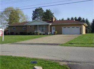 1435 W Division St, New Castle, PA 16101