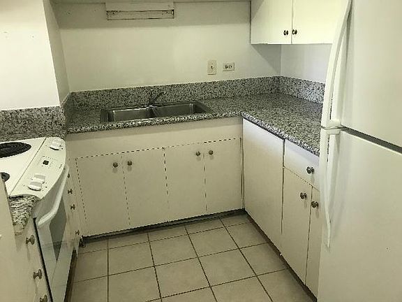 3rd image of 731 Amana St