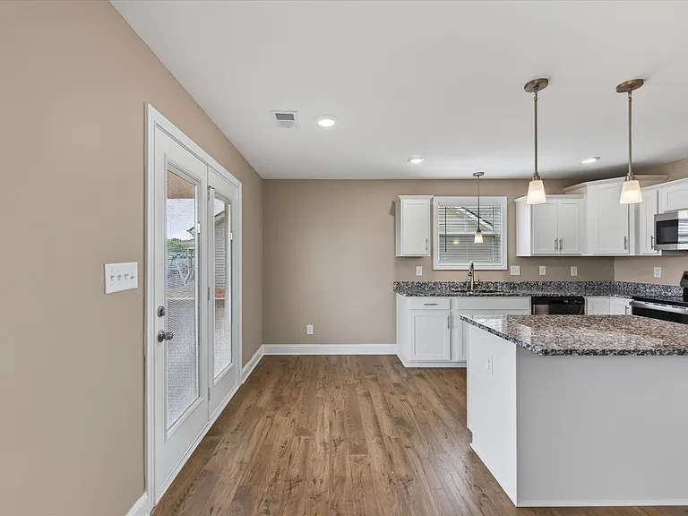 930 Tufnel Dr — Photo 17