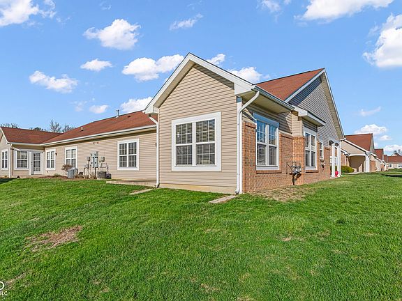 3rd image of 508 Elm Leaf Dr