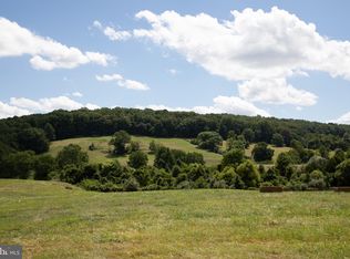 Burrland Ln, The Plains, VA 20198