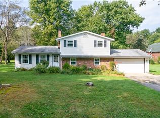 15940 Auburn Rd, Newbury, OH 44065