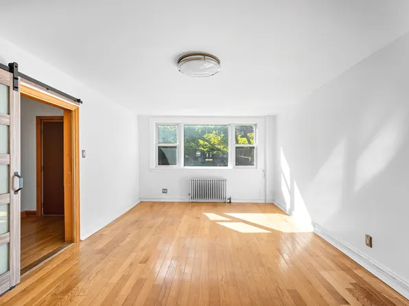 789 Hancock Street image 5 of 7