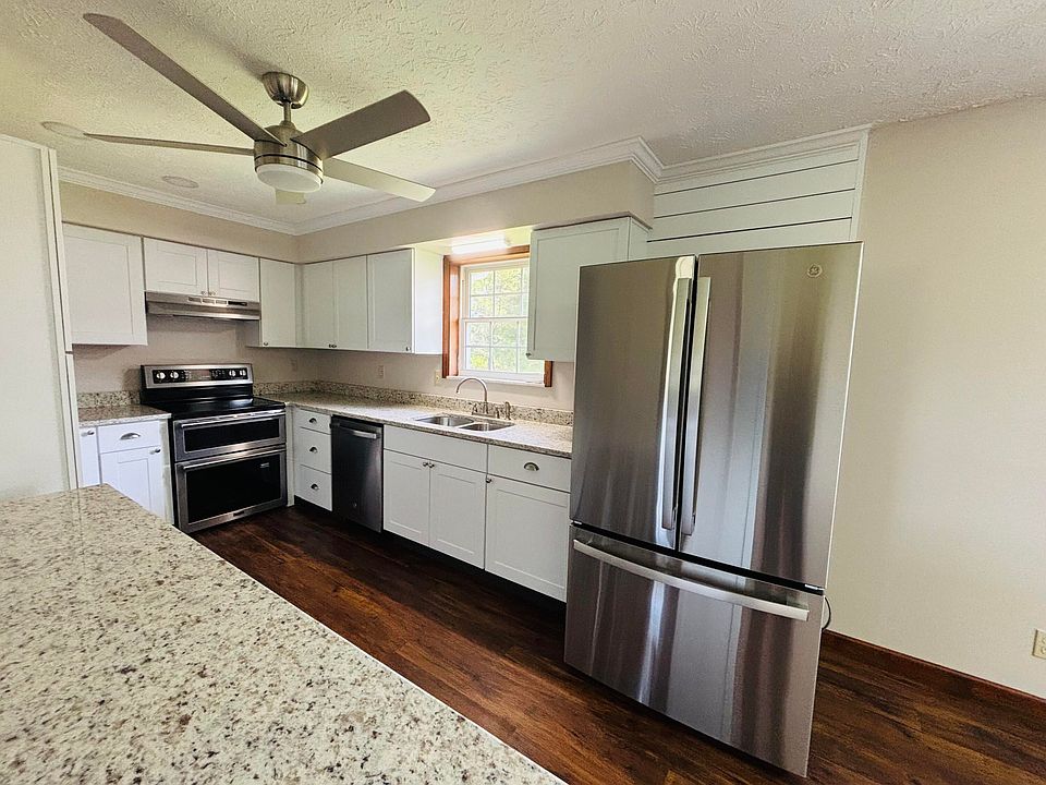 2385 E Highway 80, Russell Springs, KY 42642 | Zillow