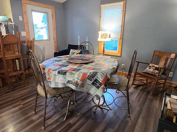 3rd image of 18853 Harmon Rd