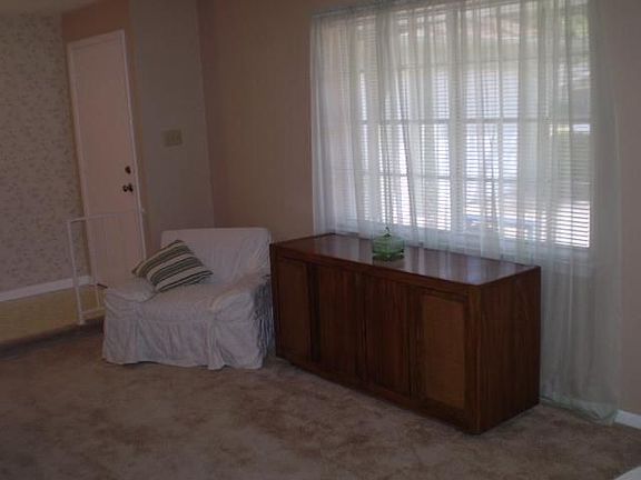 5th image of 4625 Bucknell Dr