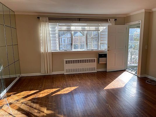 5th image of 69-17 Penelope Ave Floor 1