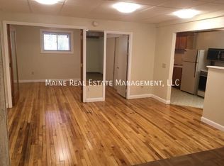 569 Hammond St APT 4, Bangor, ME 04401