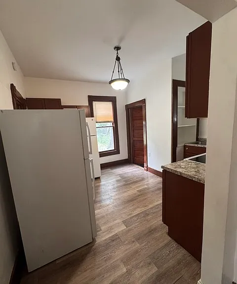1111 SW Western Ave — Photo 8