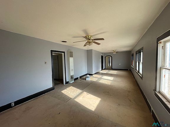 4th image of 321 S Avenue A