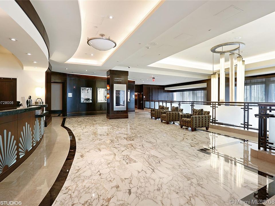 1st image of 4391 Collins Ave #622