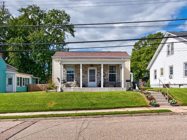 215 S Sycamore St, Harrison, OH 45030