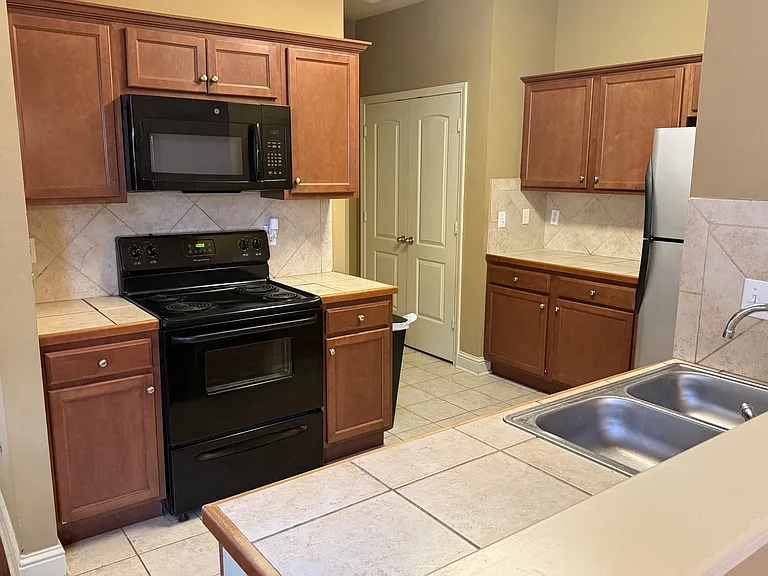 43215 Creek Cir #507 — Photo 4