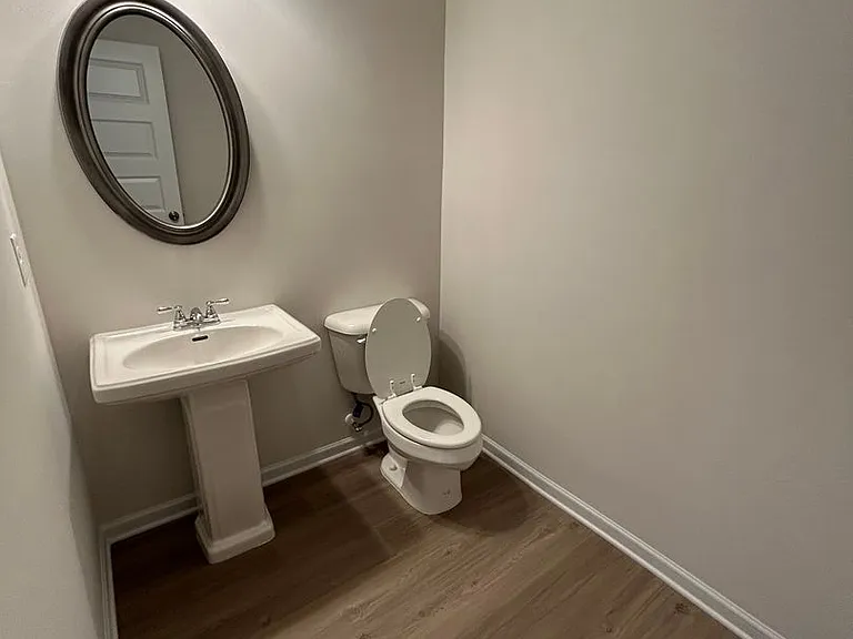 15 Longbrook Dr — Photo 5