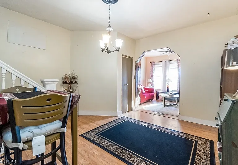 19 Railroad Ave — Photo 8