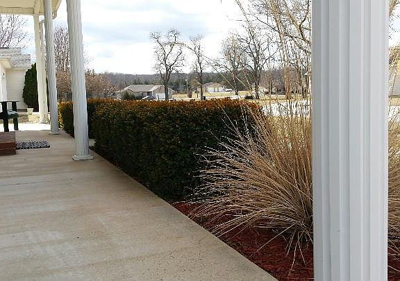 2nd image of 1914 Meadowbrook Dr