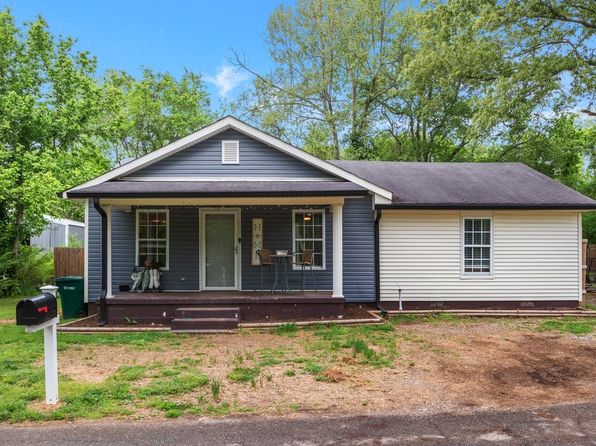 419 E Commerce St, Waverly, TN 37185