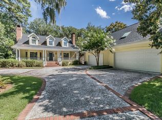 231 Dataw Dr, Saint Helena Island, SC 29920