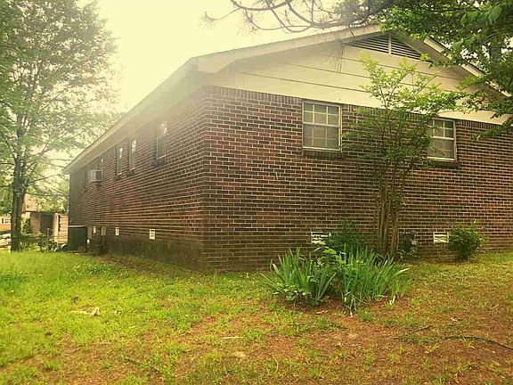 2nd image of 138 Lockwood Dr
