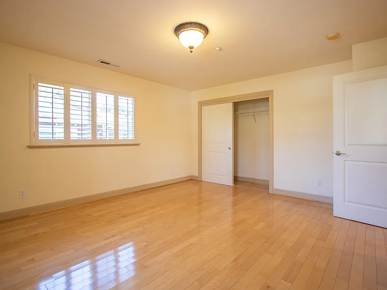 111 Misty Ct — Photo 30