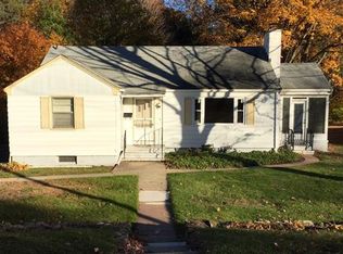 2711 Whitney Ave, Hamden, CT 06518