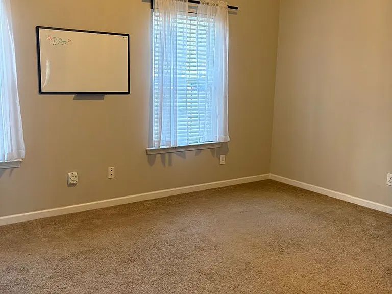 2224 Winthrop Chase Dr — Photo 9