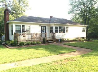 212 Mathis Rd, Pilot Mtn, NC 27041