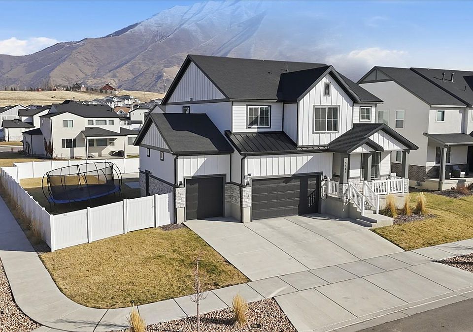 1st image of 3367 S Pinyon Park Ln