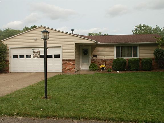 2nd image of 919 Strowbridge Dr