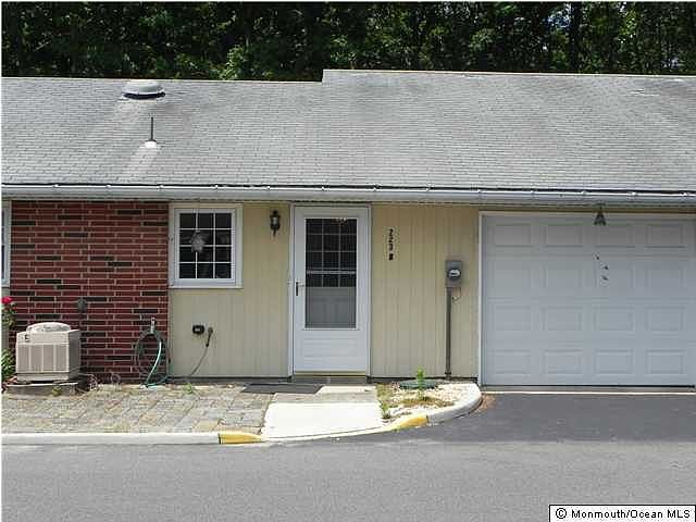 1st image of 223 Buckingham Court #B