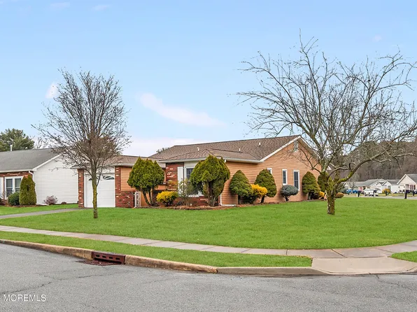 170 Everest Drive S, Brick, NJ 08724