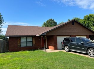 2836 Ruth Ave #A, Springdale, AR 72764