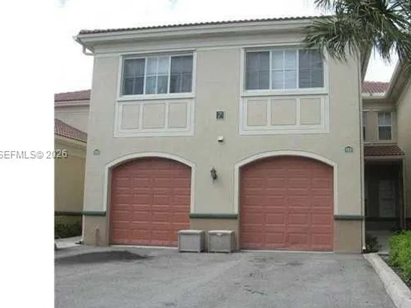 2517 Centergate Dr APT 102, Hollywood, FL 33025