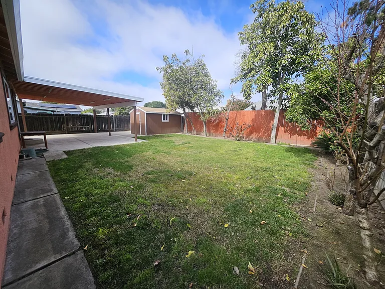 547 San Gabriel Ct — Photo 35