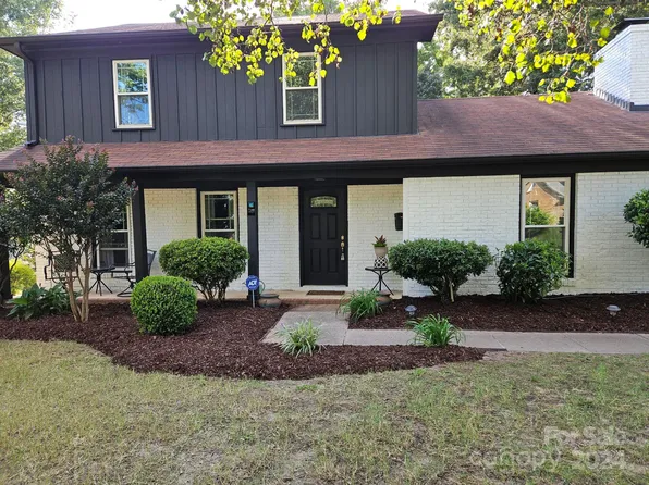 7148 April Ridge Ln, Charlotte, NC 28215