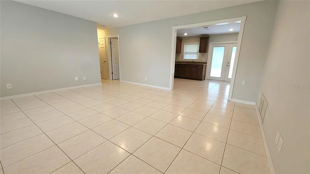 2 bed, 2.0 bath, 1527 sqft, $2,550 — Photo 3