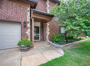 19704 Harness Ct, Edmond, OK 73012